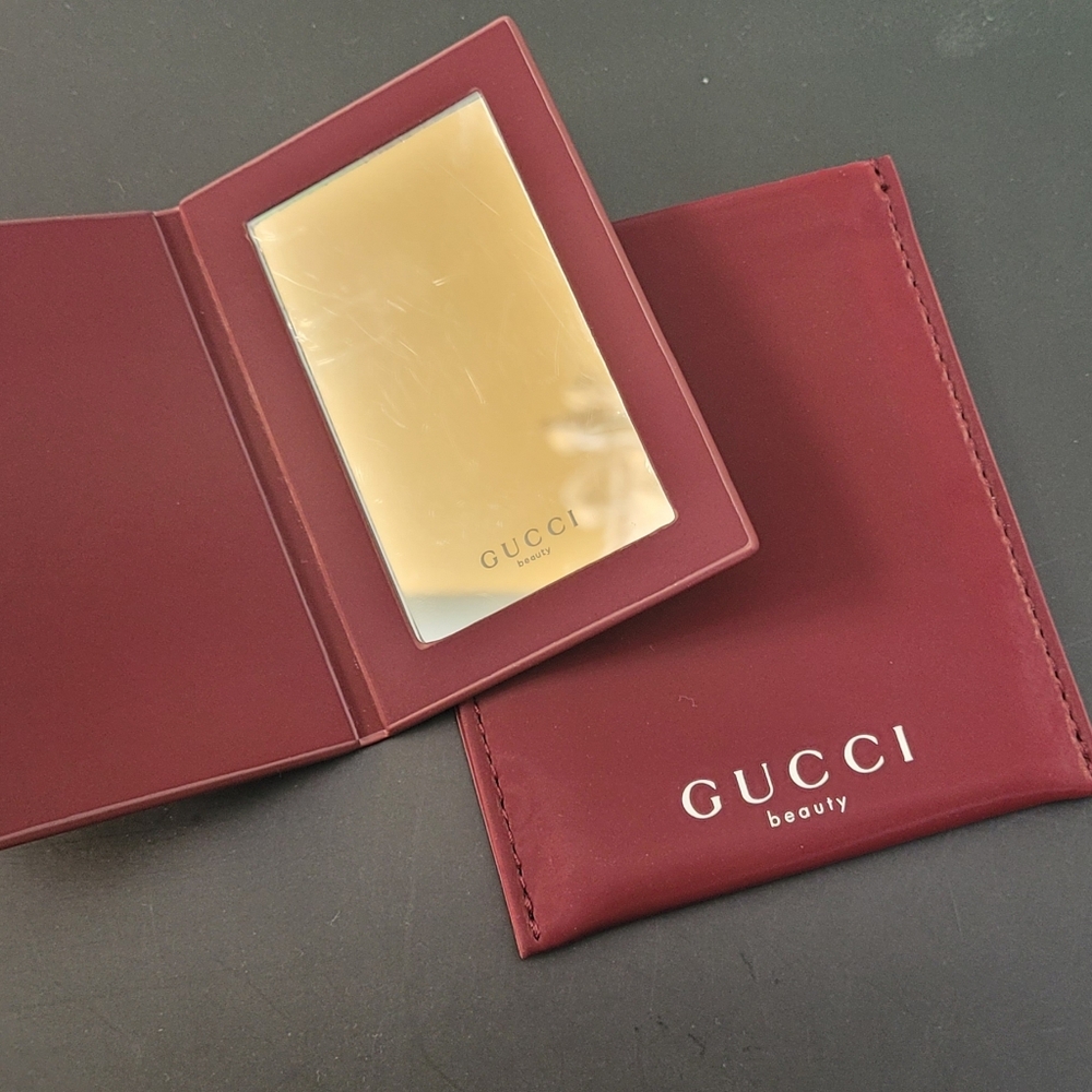 Gucci Burgundy Beauty Set